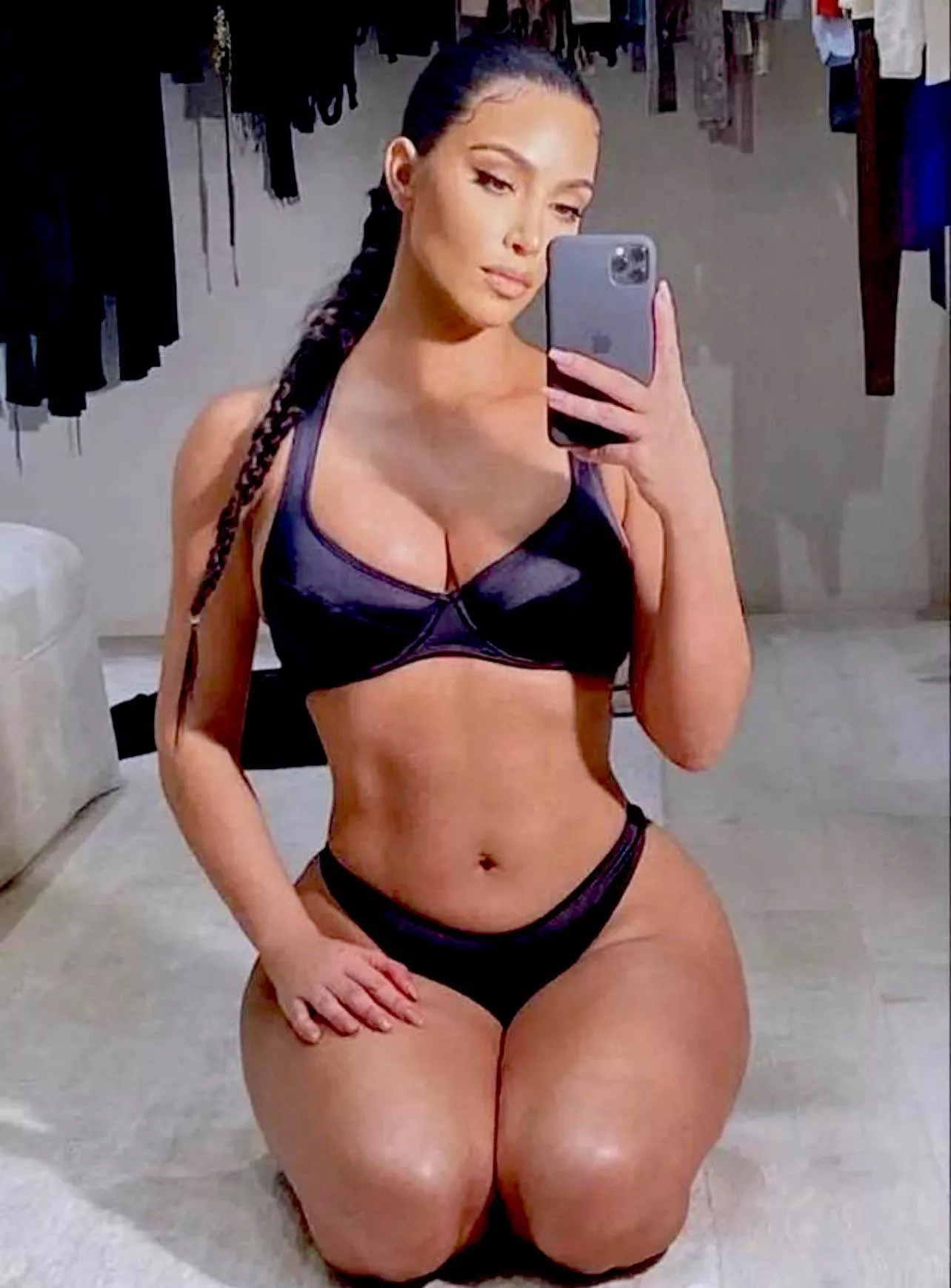 Anyone down to chat about this goddess? Bi? posted by Dry_Hospital_5864