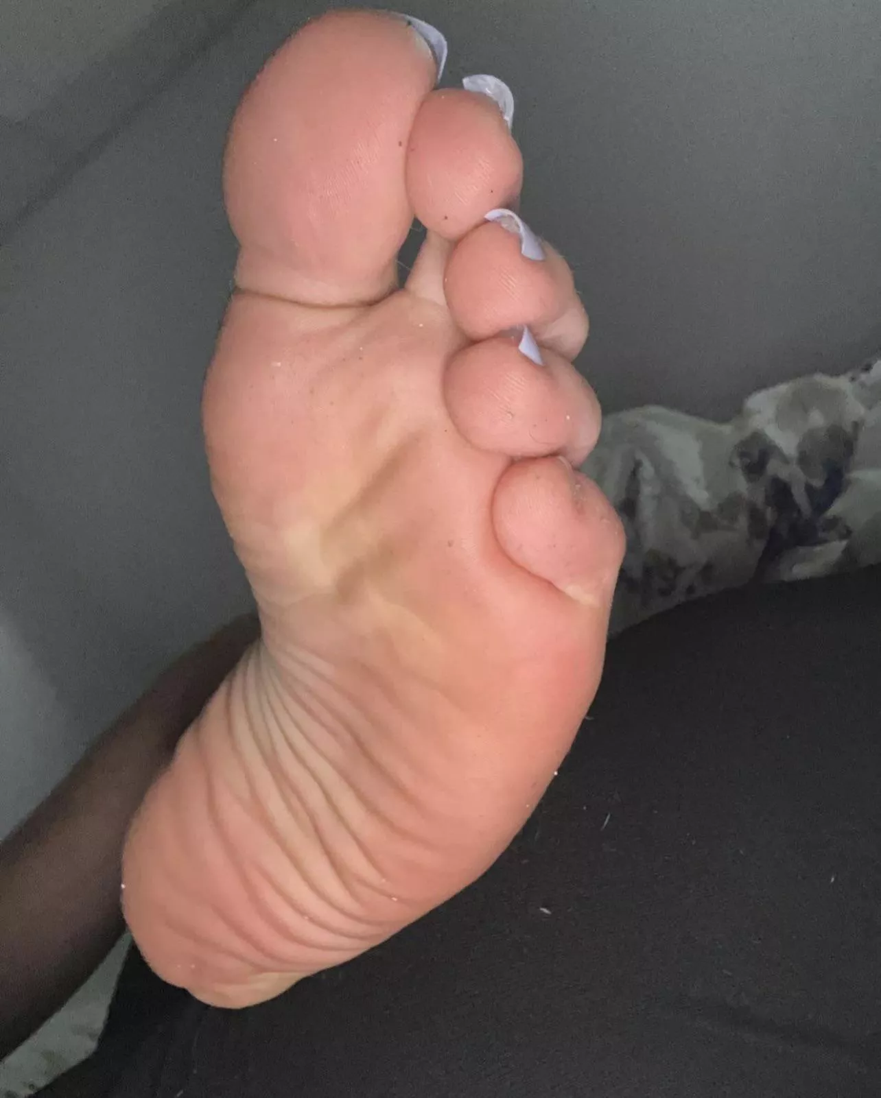 Are Big soles welcome here? posted by mamimariri