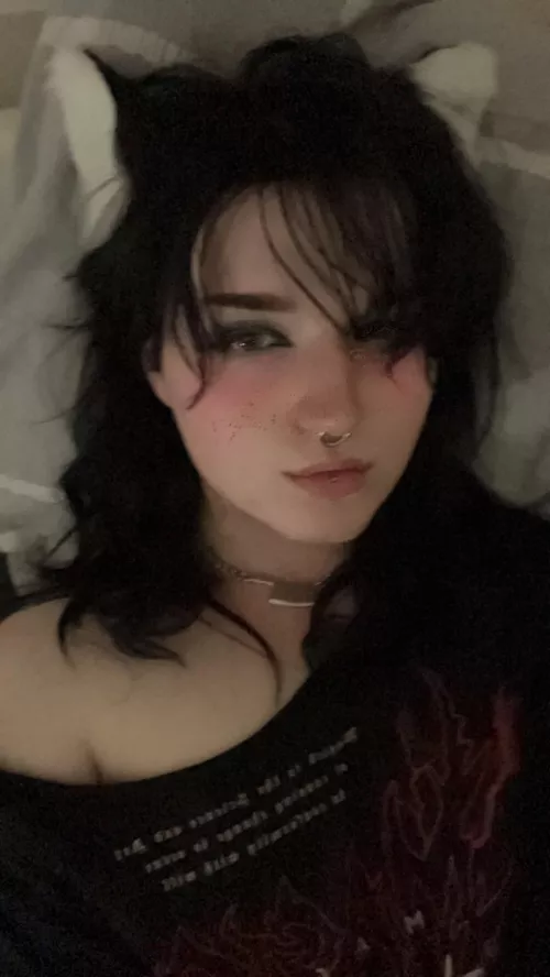 Cuddles??? I promise not to bite🥺…maybe by MxCreature1