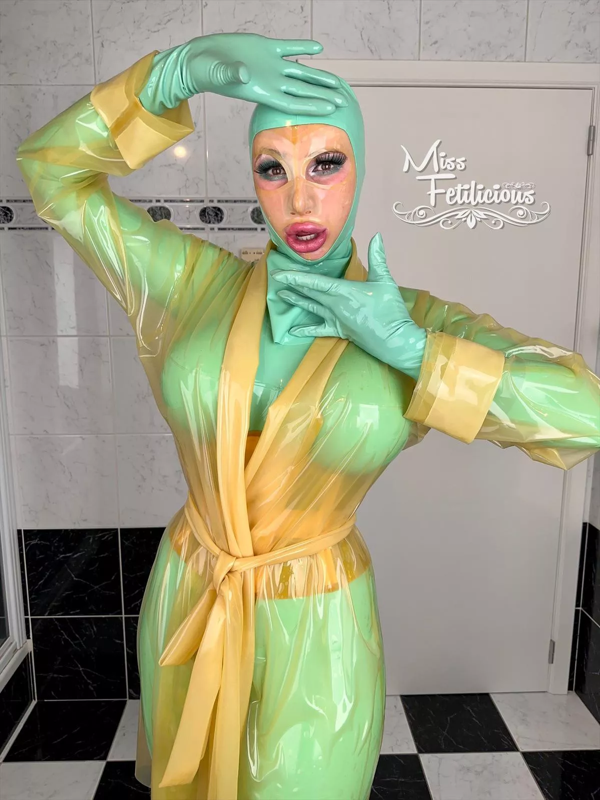 Double hooded 😊 posted by Miss_Fetilicious