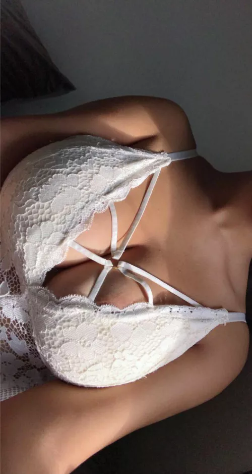 @Foulard 🧕🏽 Muslim Gone Wild😈 new posts each day! 🙈 Fetish friendly & interaction with all fans ☺️😊 link down below 👇 by Foulardme