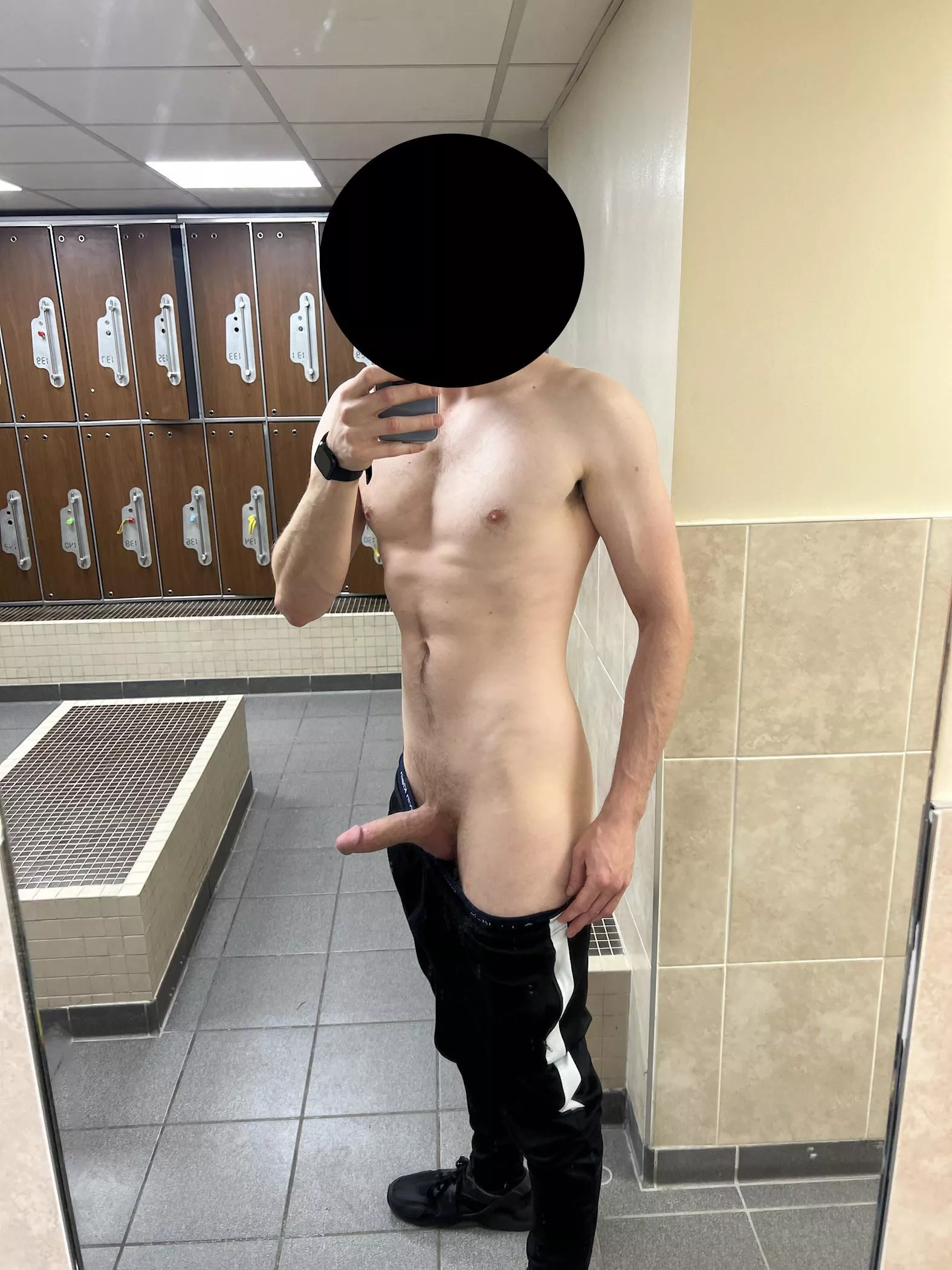 Good Afternoon, especially you! 🥰 posted by TheBoiNextDoor_