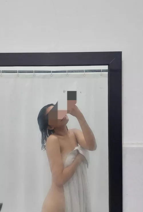 Hot stu[f]f 👀 by bobamilktitties