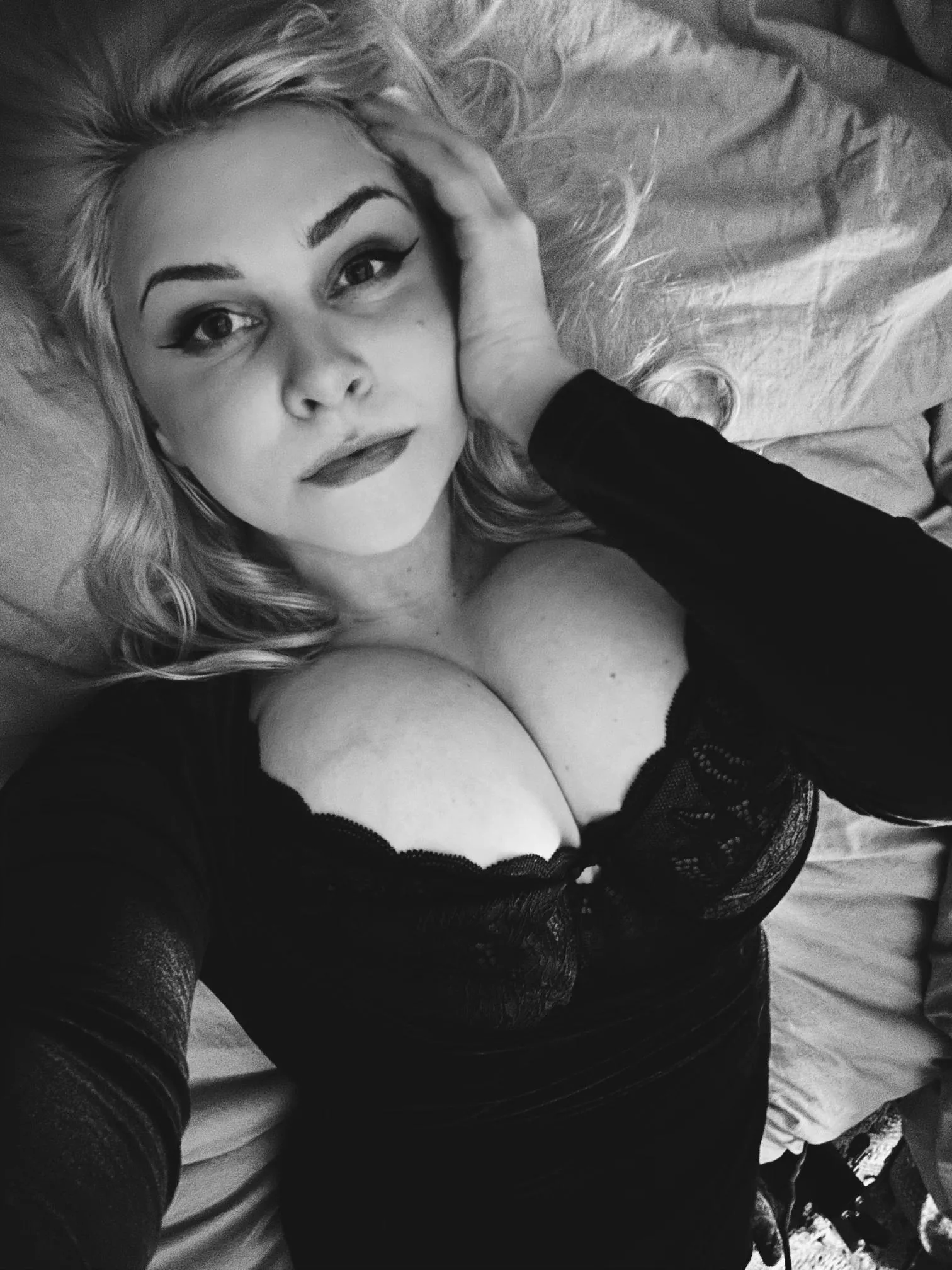 Huge rack bursting out posted by TrousersArentReal