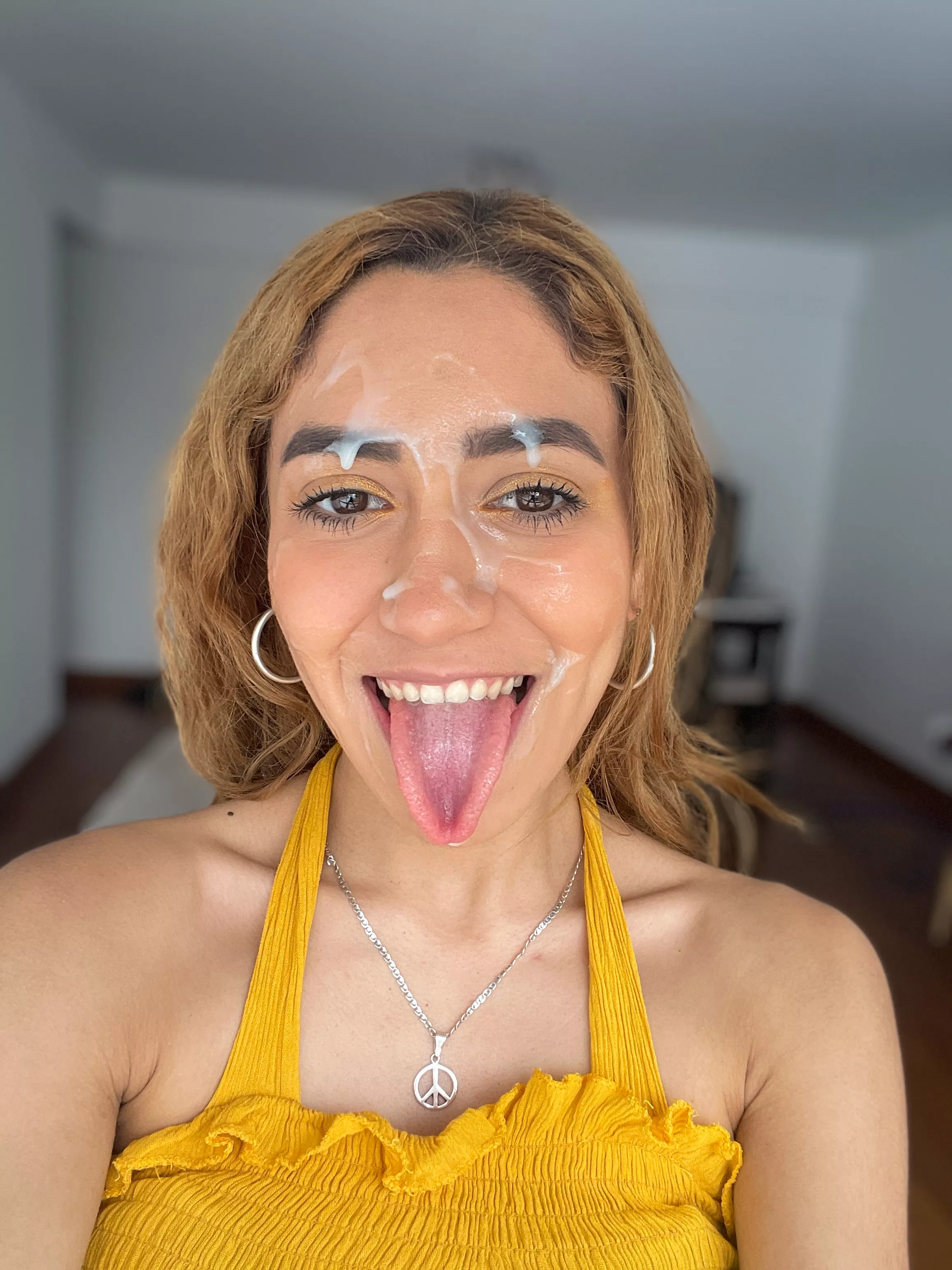 I always love how the sun reflects off of my facials 🌞 posted by ArtemisCarmona