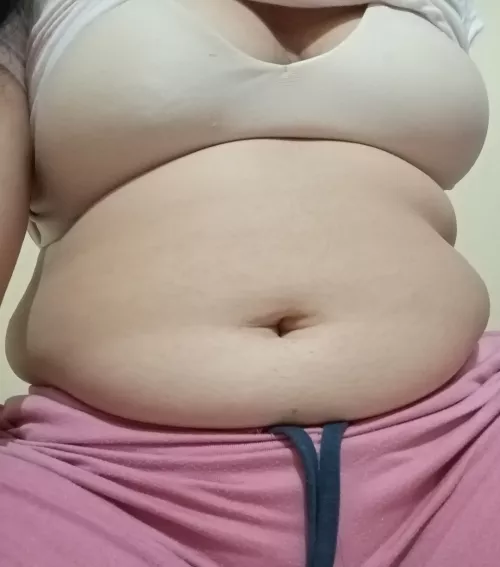 I just had some pizza for dinner 🤤 by aquishygirl0101