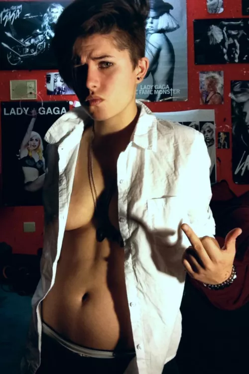 I wish they would give me the finger.. or three... by sorttaouttasync