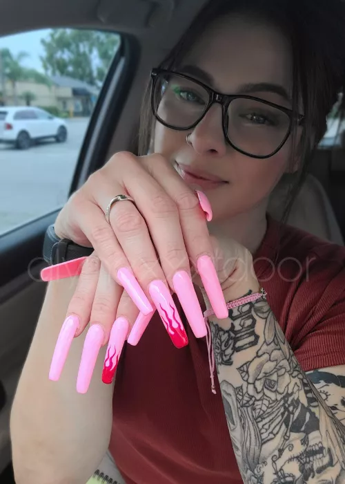 I'm a barbie girl with a splash of baddie by alynexxxtdoor