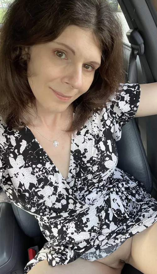 It’s the simplest of joys that bring the most pleasure 🖤41F by TheRealAutumnGoddess