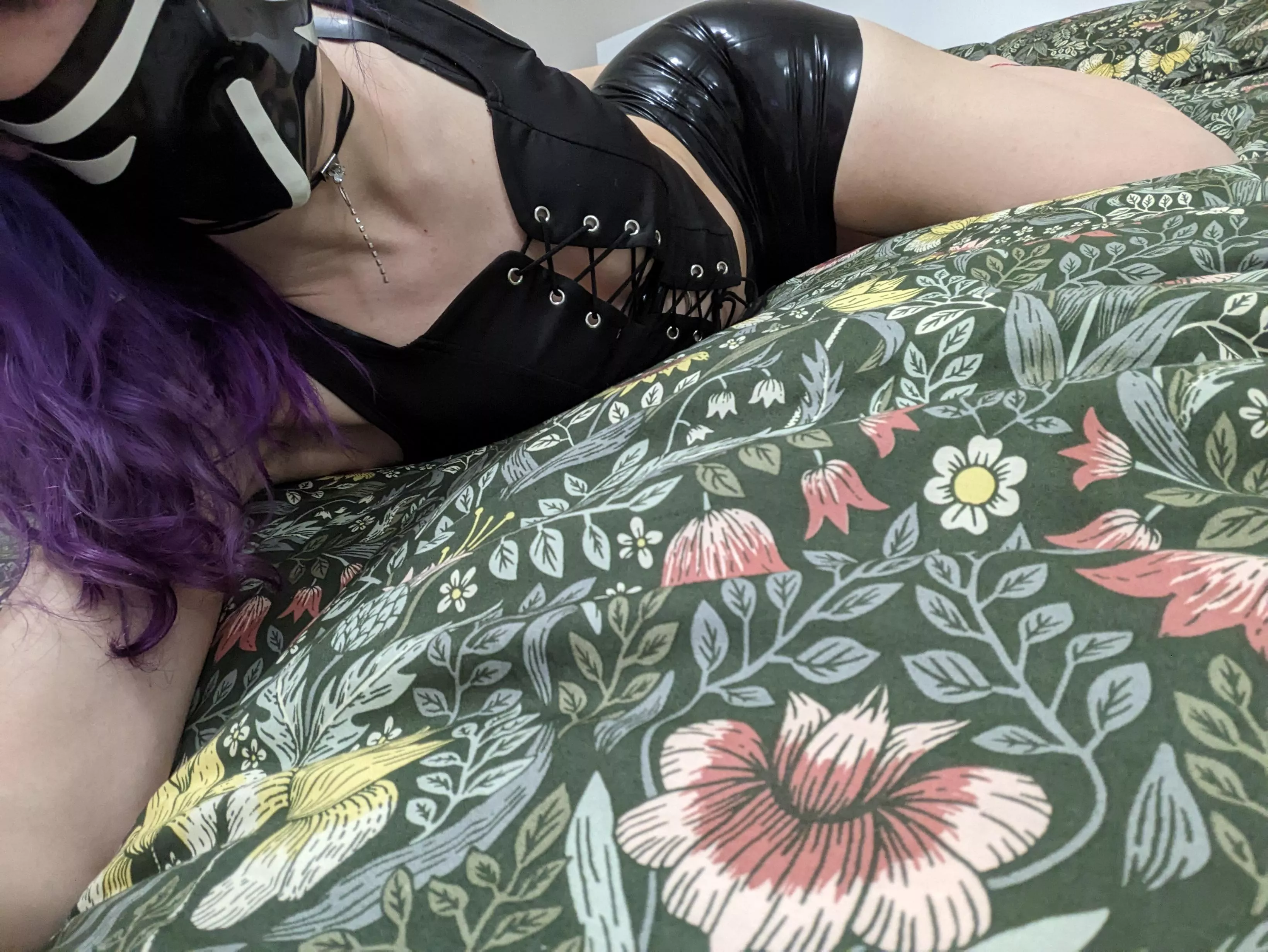 Lie down with me 💜 posted by poisonevel