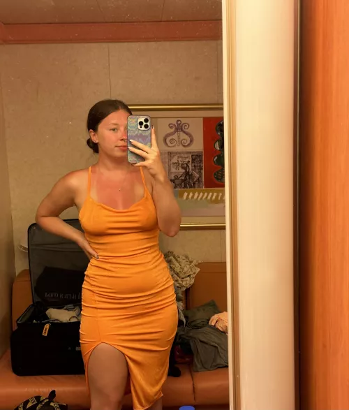 little burnt from the sun >.< by kristiidf