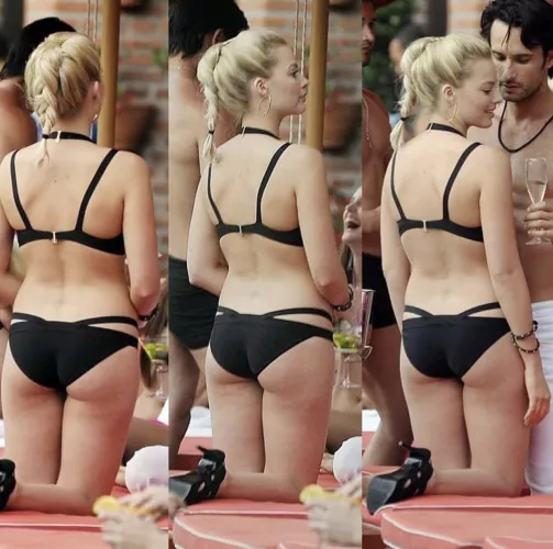 Margot Robbie by fuckyesrsrsrs