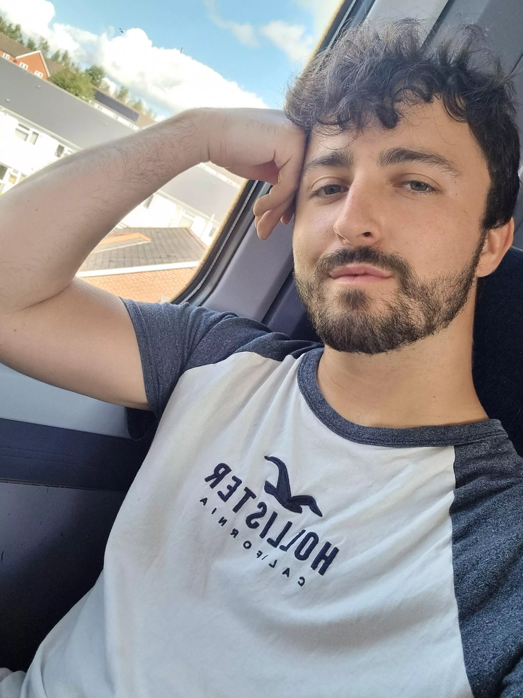 Omw to my first day of biology. Wish me luck 🙏🏻 ✨️ posted by Background_Ad7060