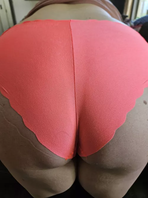 Pretty in pink! by Prettythong