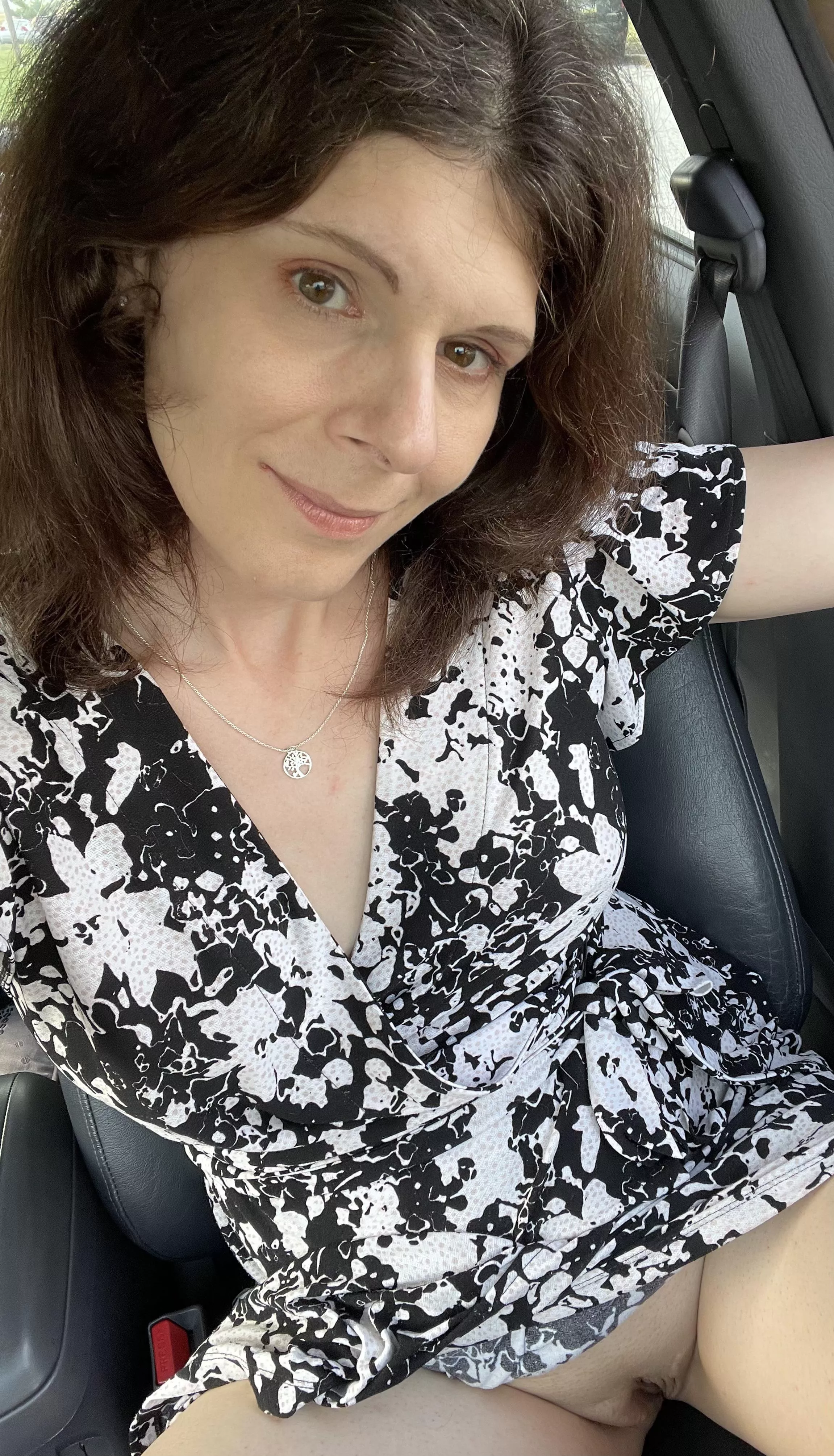 Properly dressed (no panties) with the correct attitude (genuinely smiling) 🤍41F posted by TheRealAutumnGoddess