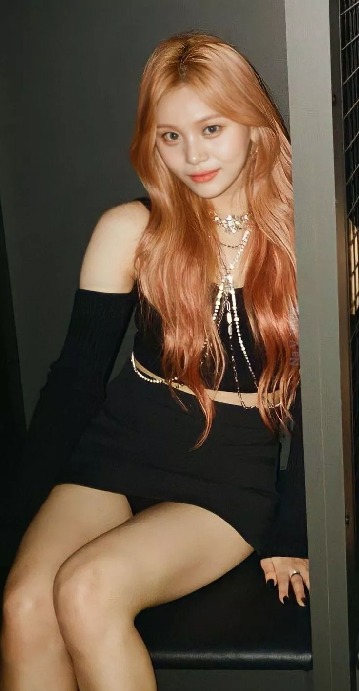 Viviz - Umji 😍 posted by Greedy_Fuel_5140