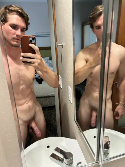 Where are my night owls? by Common-Selection5507