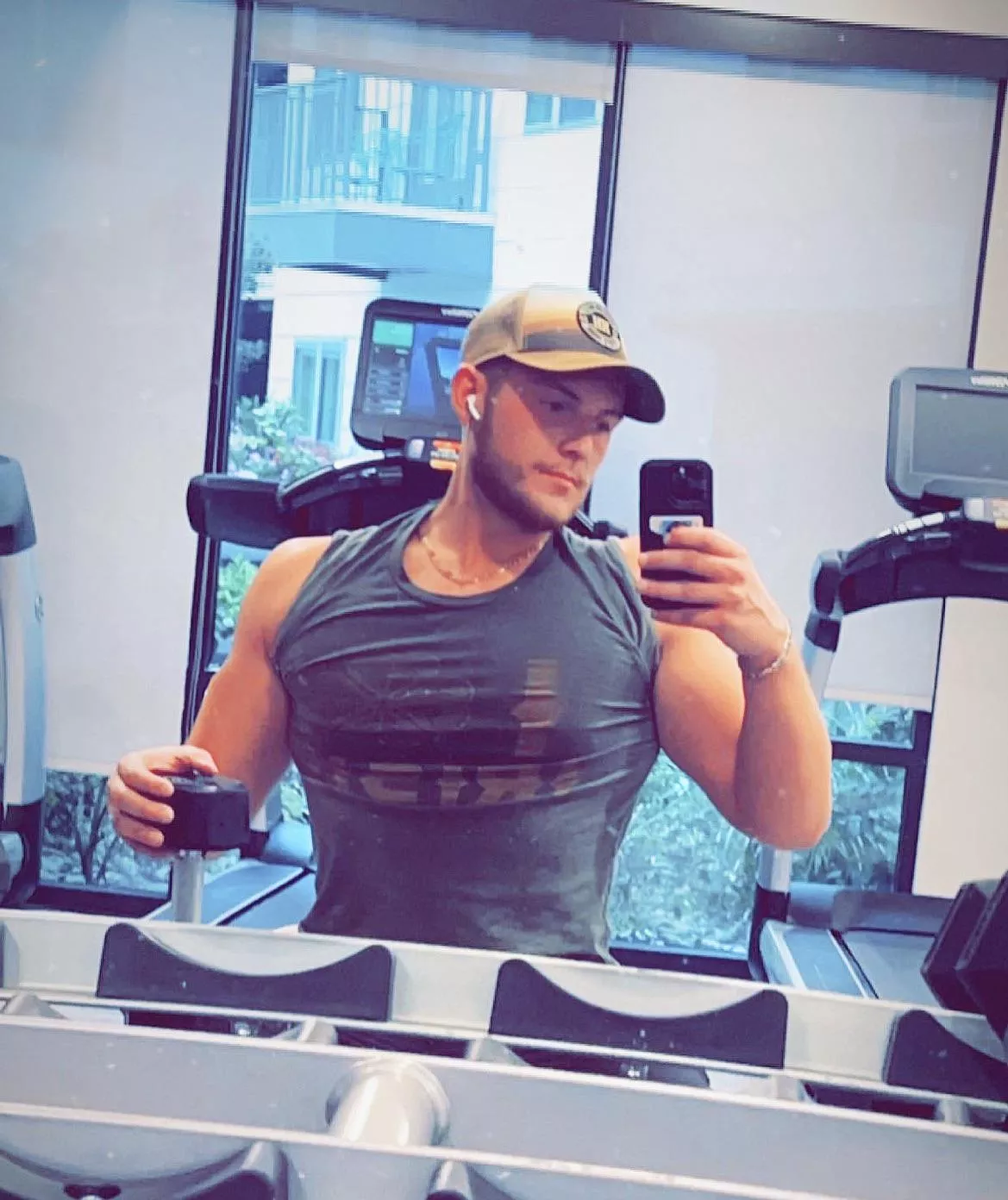 Who needs a lifting buddy? posted by AidenColeX