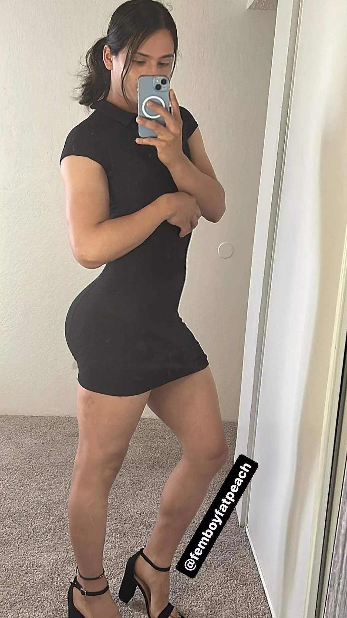 Working at a office, wearing this dress with no underwear posted by Lunamidnight66