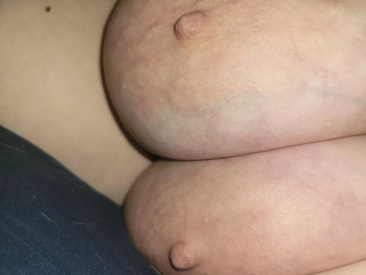 A place for your face 😈 or cock 🥵 posted by Bigtittykitty96