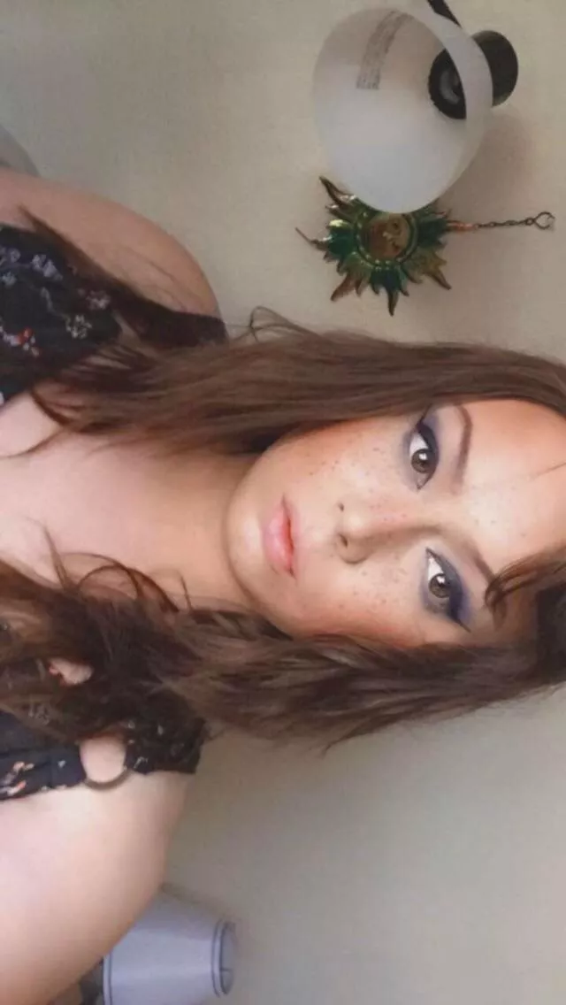 am i pretty? posted by alliemayne20