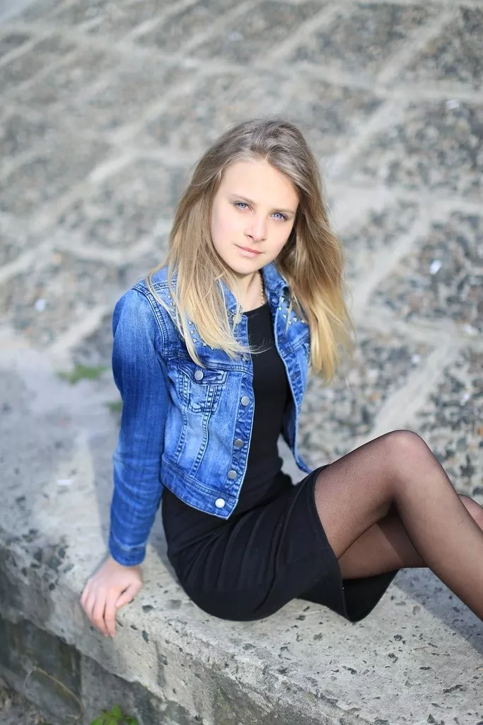 Anya Volkova posted by RaymondLeggs