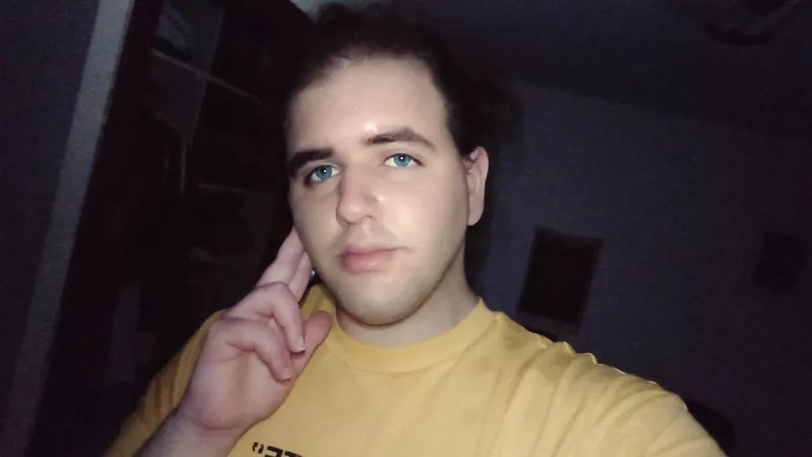 Chat imma be honest.. I want a bf :( by ZacSpears