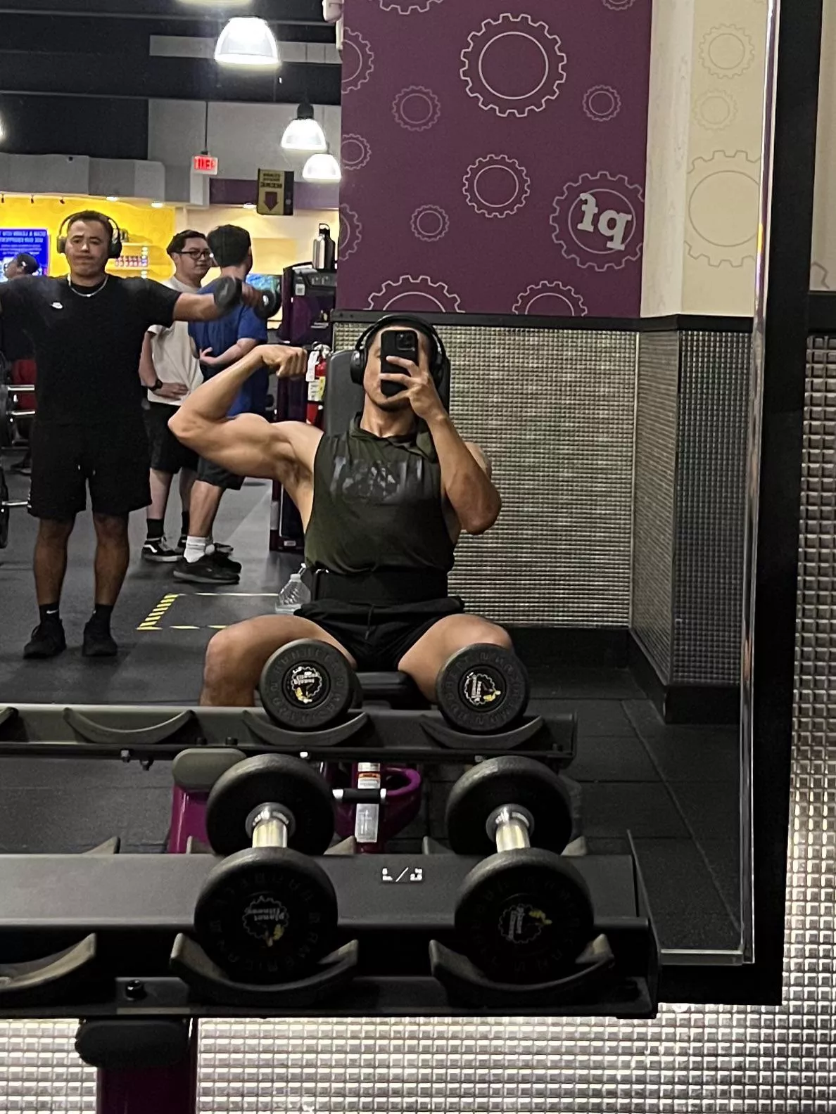 Couldn’t flex right cause of the arm pump posted by KingAdonis06