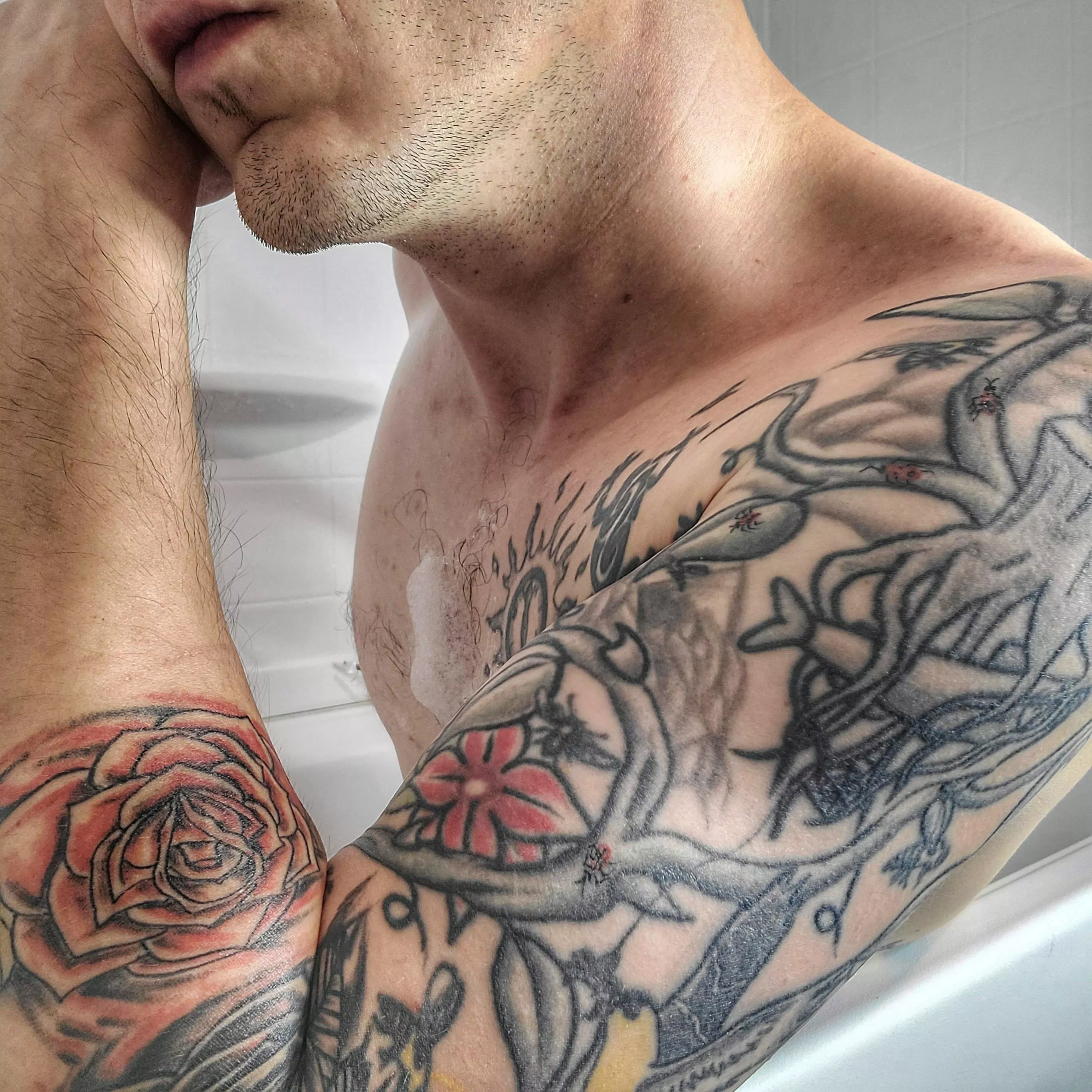 Daddy wants to taste your lips 😈 posted by jedma09