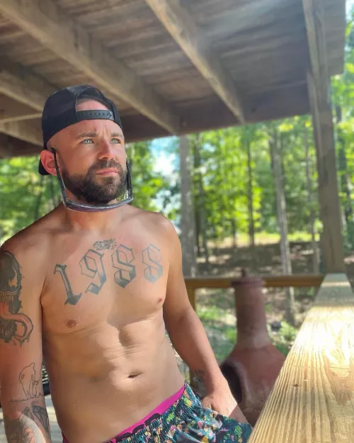 Escape the ordinary. by sexypantsa_