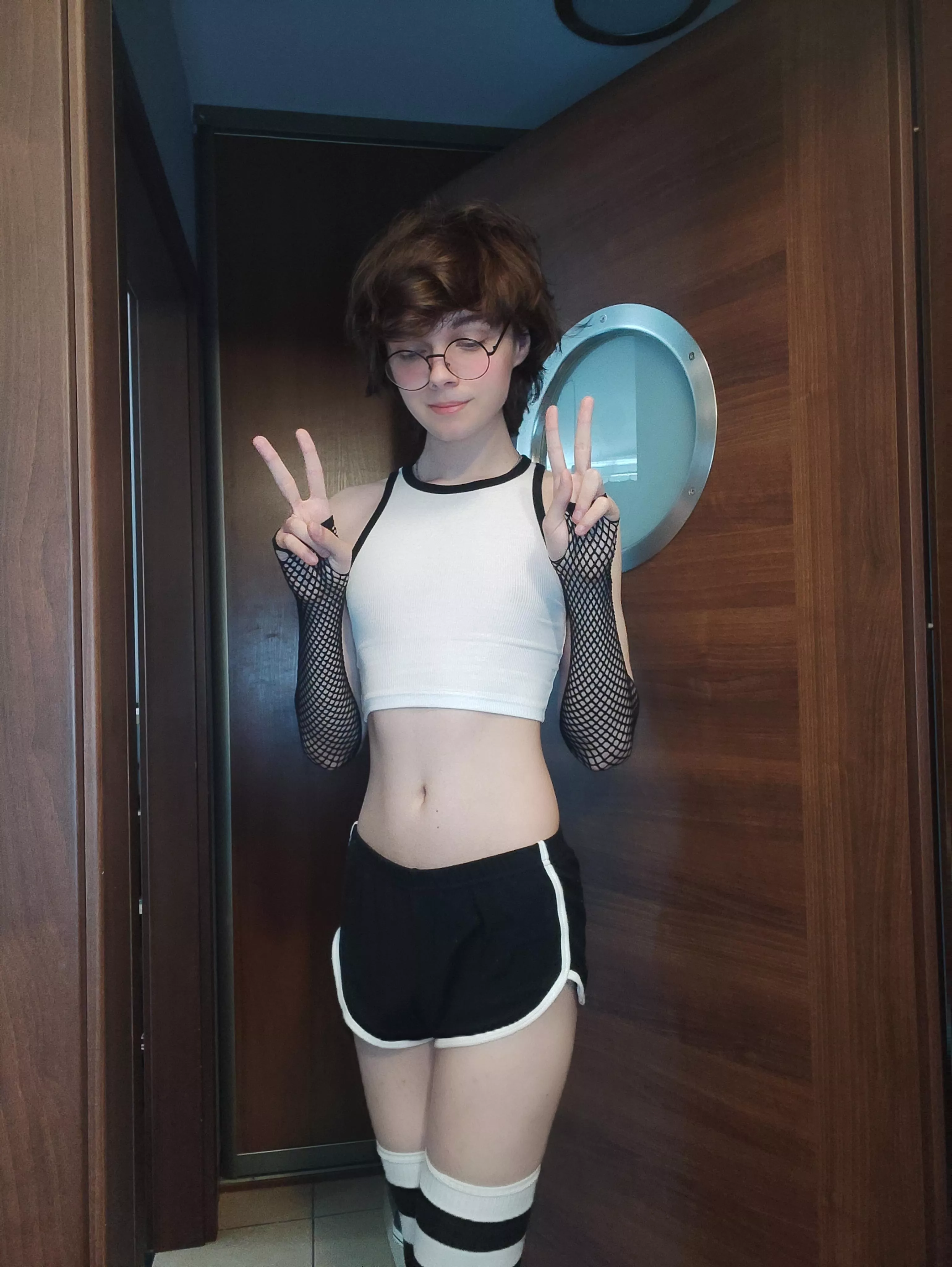 First reaction seeing me? :3 posted by MaxHamster69