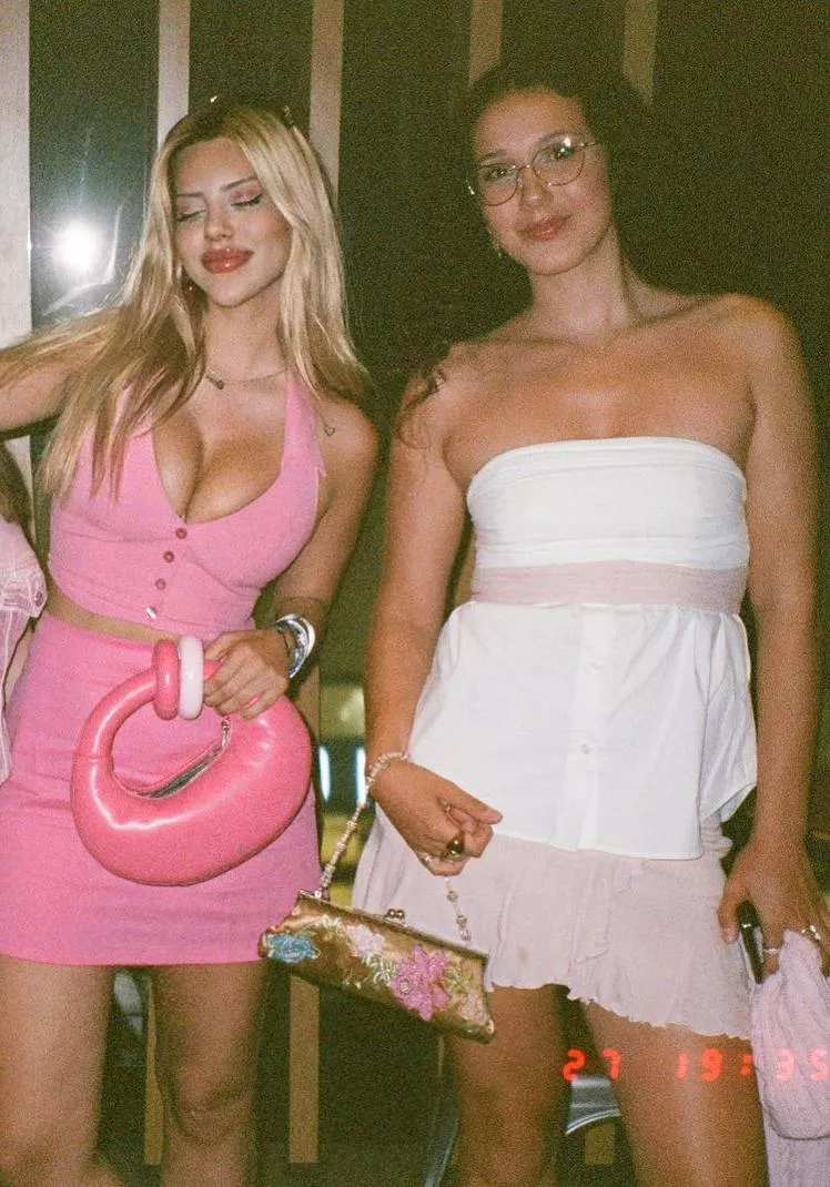 Friends posted by Sametolstoy0