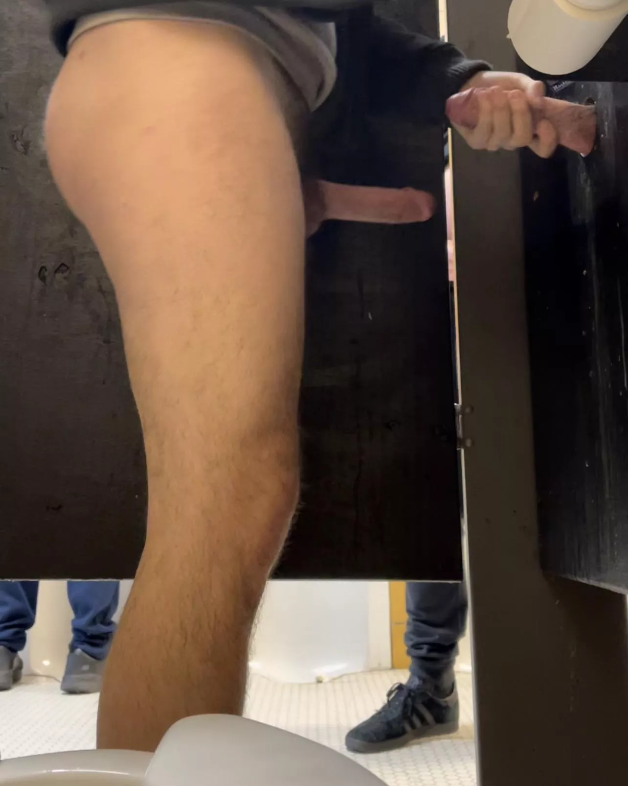 Happy Monday, 💦 sluts. posted by KinngCole01