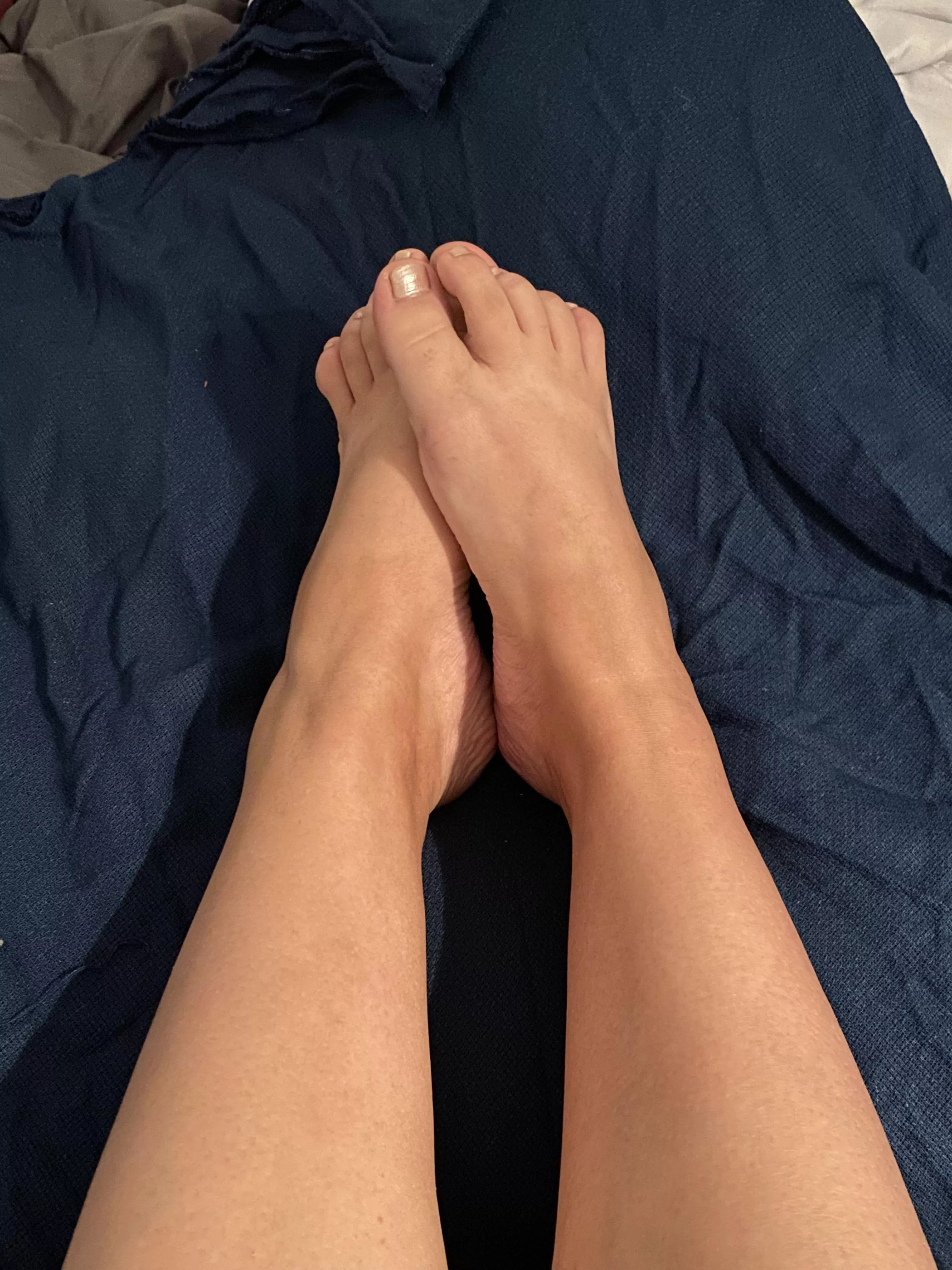 I can write your name on my feet and make a exclusive content for you. posted by raincouver_artist