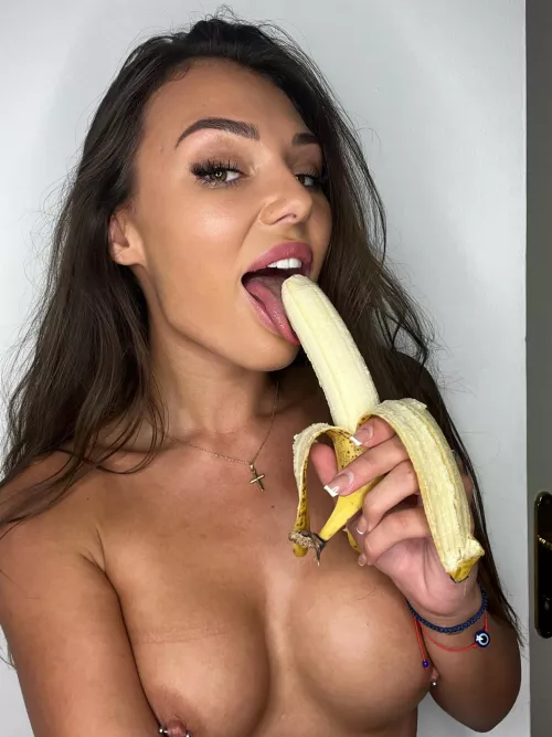 I miss your banana daddy by Emilia_Bella