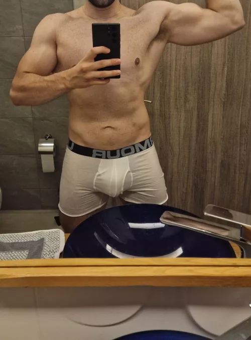 I'm in the mood for cuddling by Nicksalman