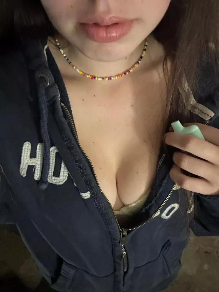 Is this downblouse enough for you? 😘 posted by _Cookie-Dough