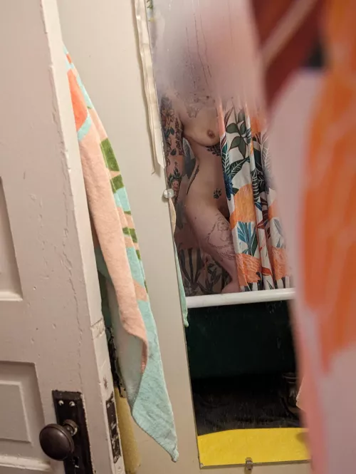 It's nice and warm in here. by cannibalcheese