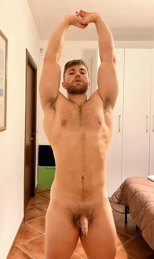 It’s very tight by yoursitalianchrus