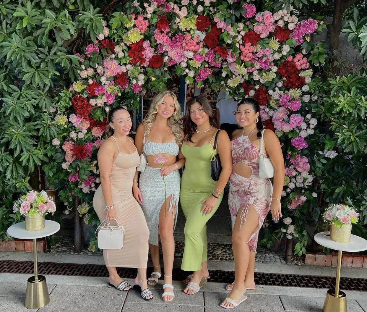 Latinas 🔥 posted by Responsible_Soil74