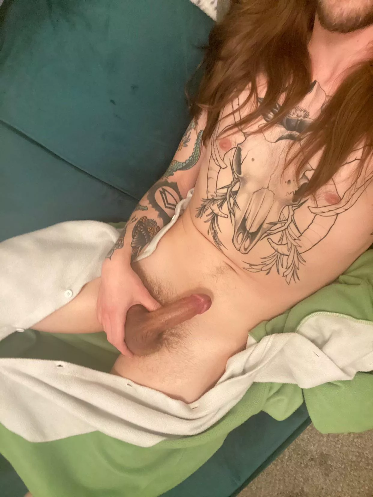 Onesie chilling ;) posted by Reasonable-Art-4180