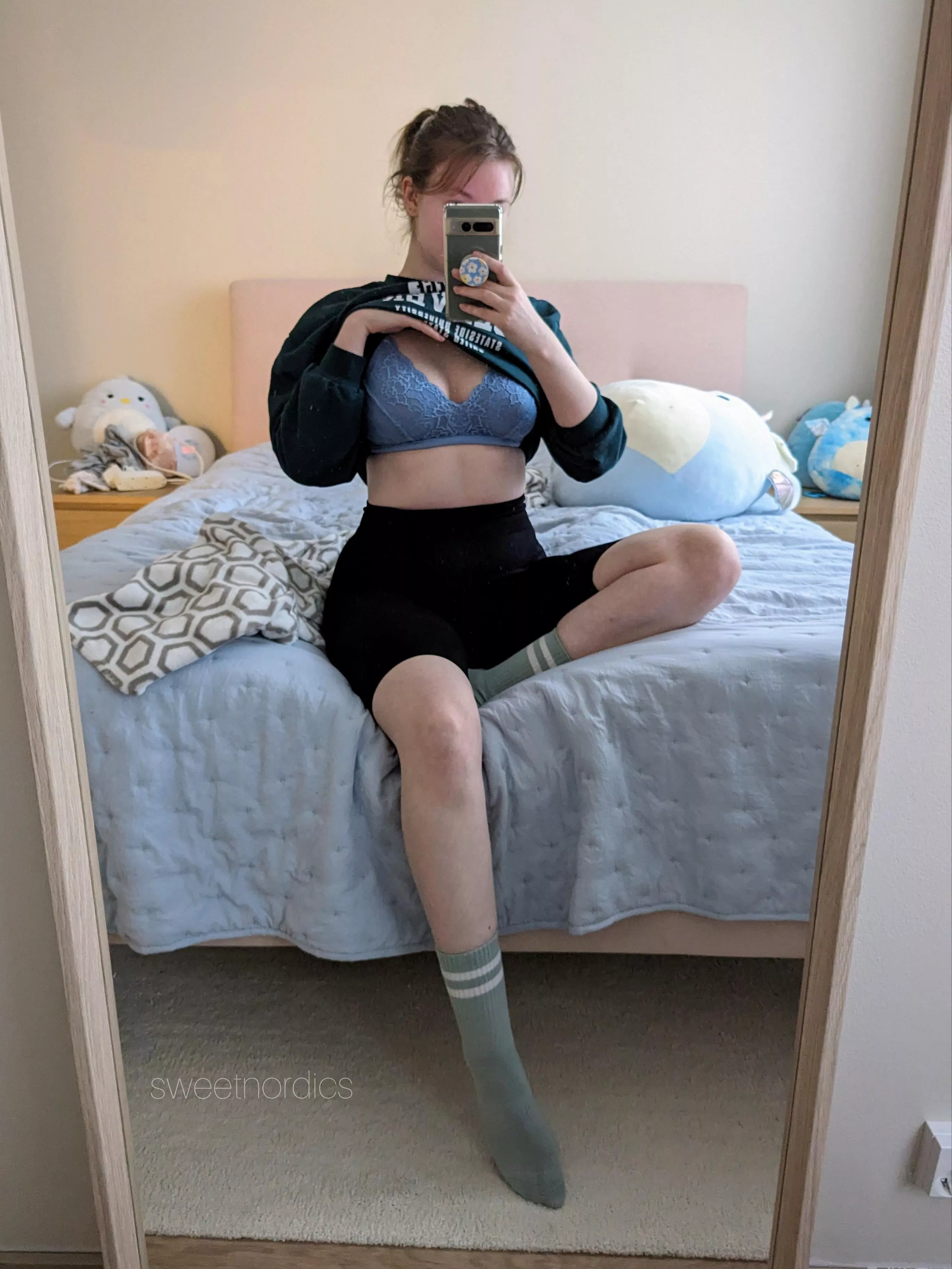 Rainy day vibes [f] posted by SweetNordics