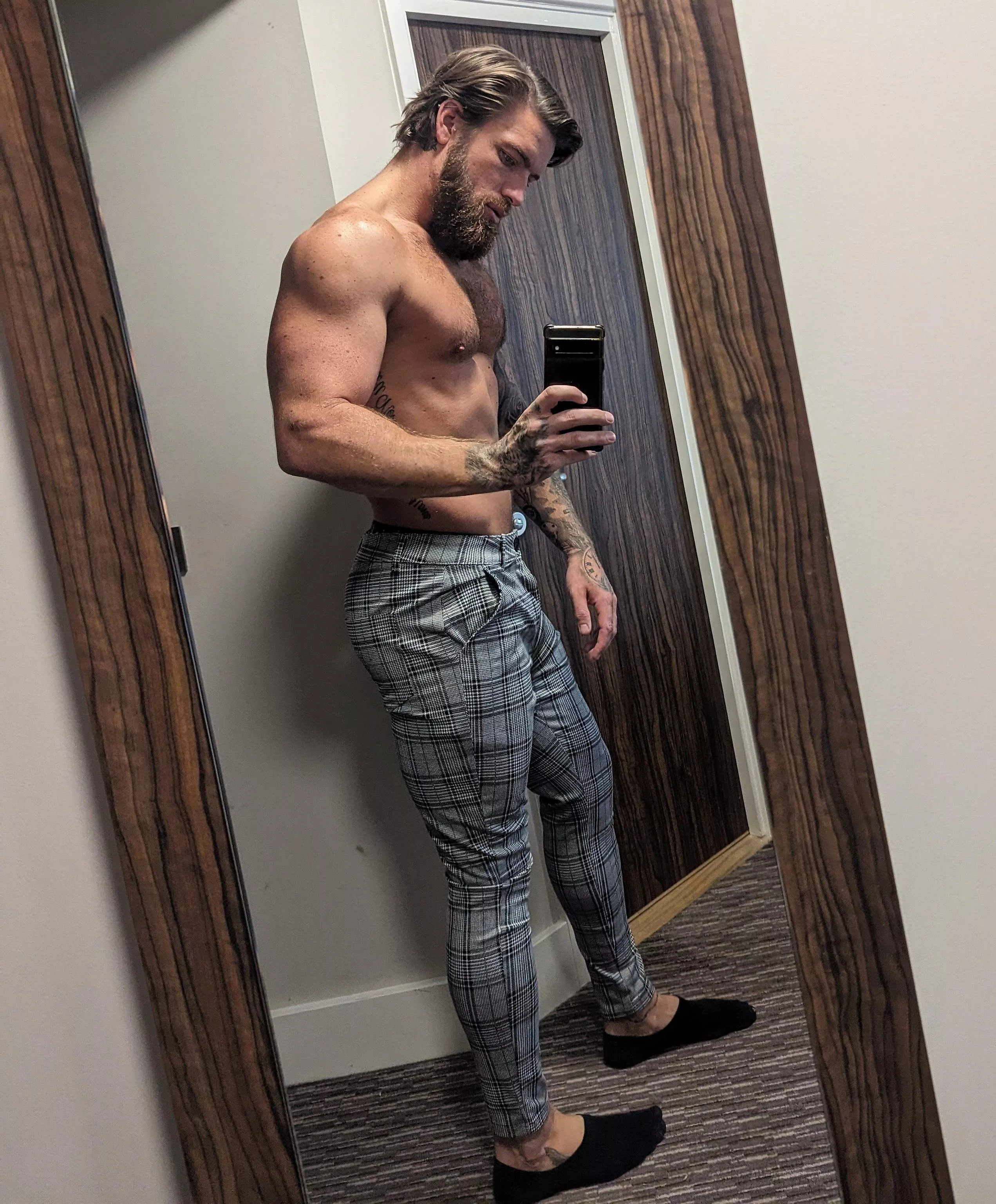 September heat wave making me not want to wear a shirt for work posted by sh_flex