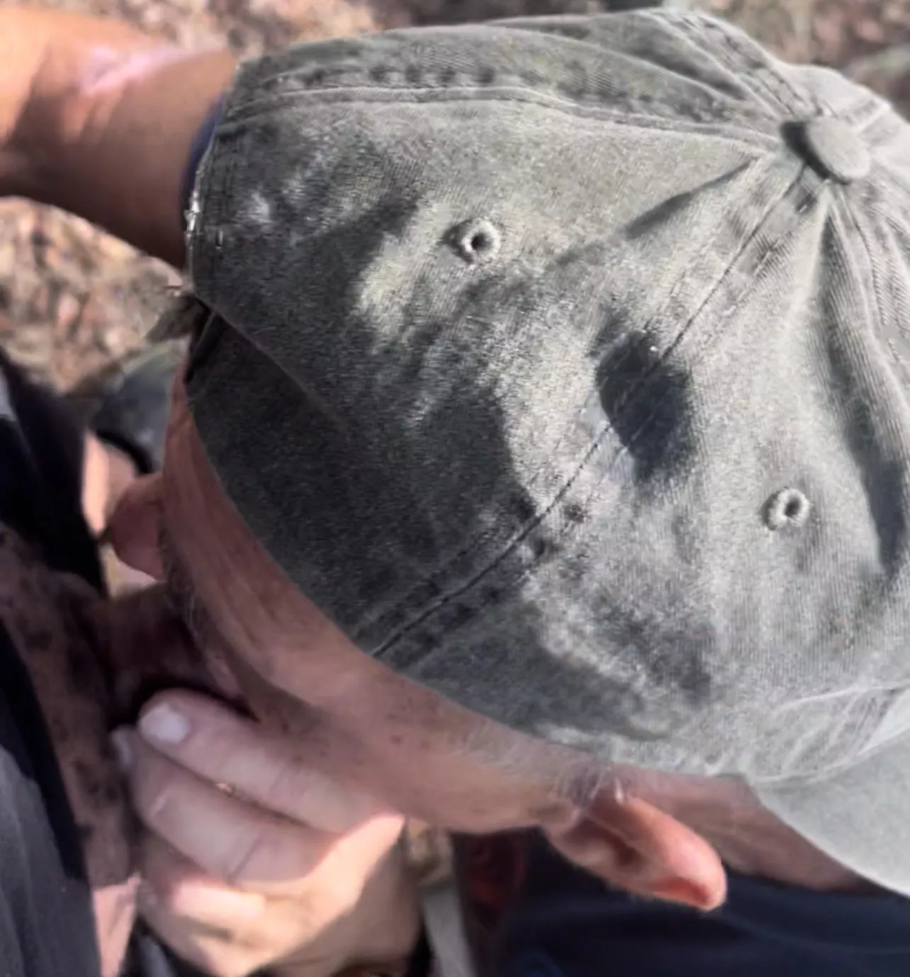 Shot in his mouth 💦 posted by 11iNovai11