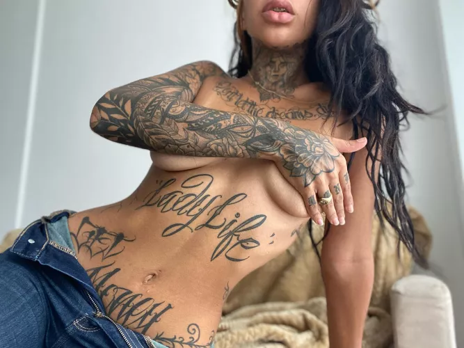 Showing some curves by joxoto7