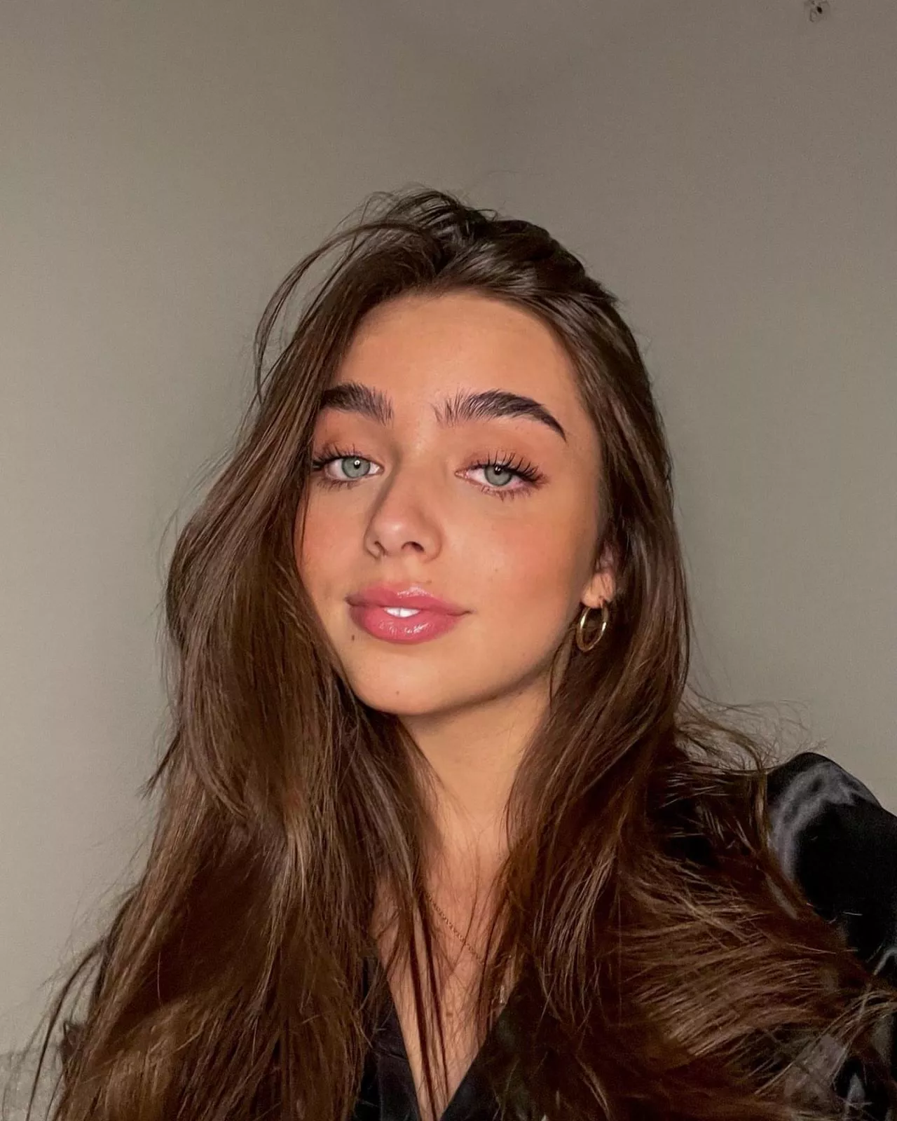 Taylor Nunez posted by RaymondLeggs