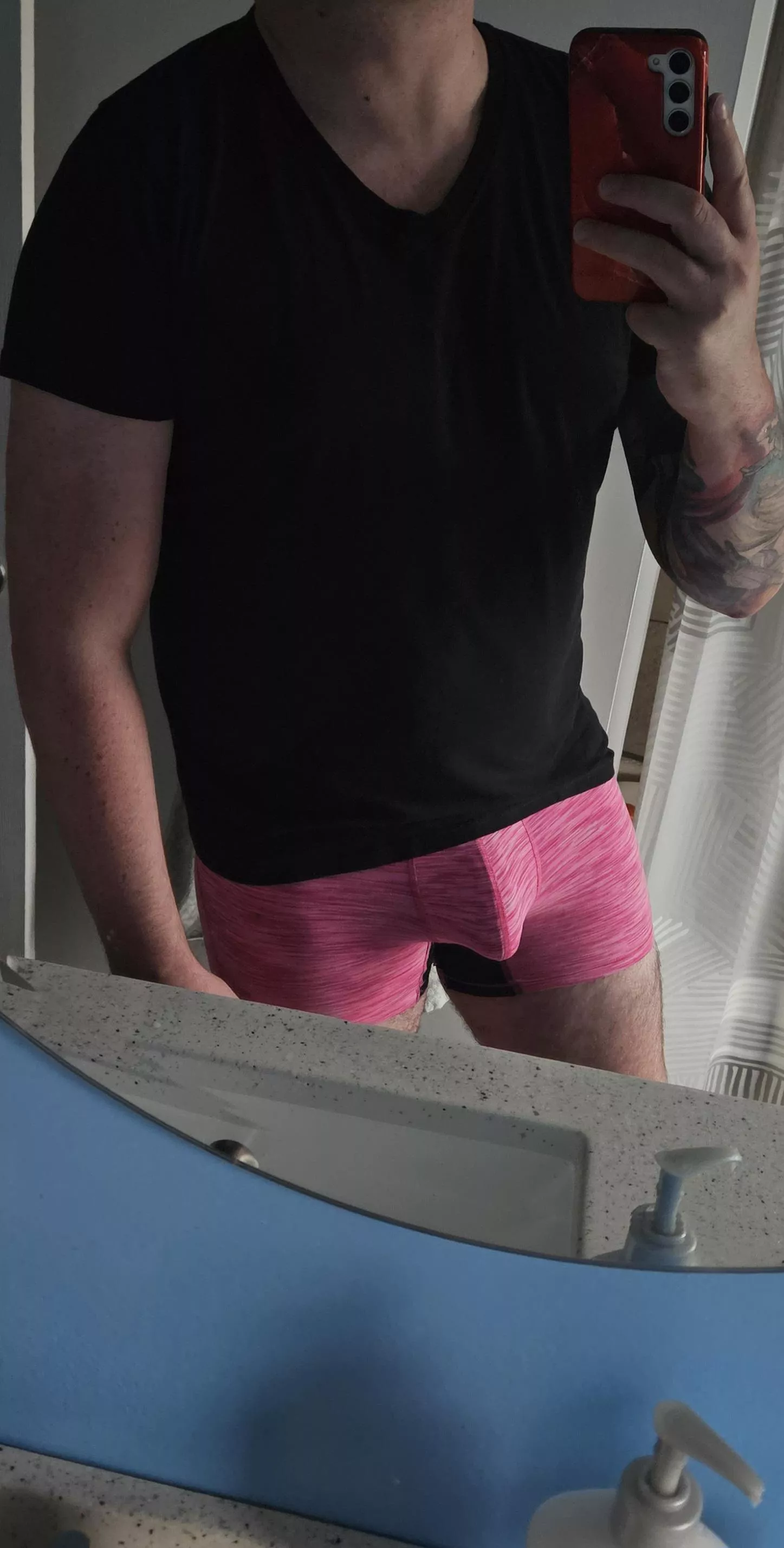 Thoughts on pink on guys?? posted by Massive_Ad6903