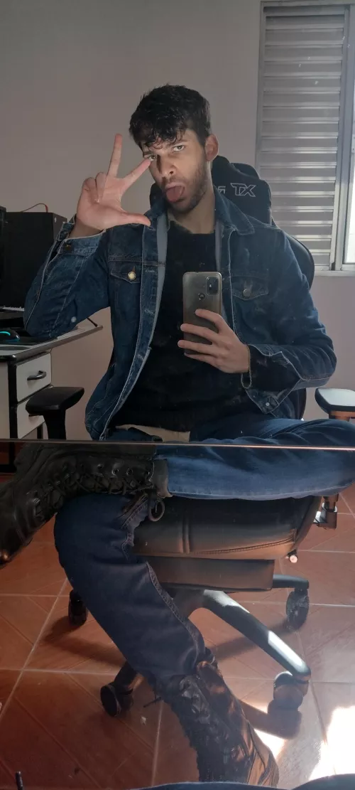 Today my day was outside the gamer dungeon hahahahaha by _KinkyKarma