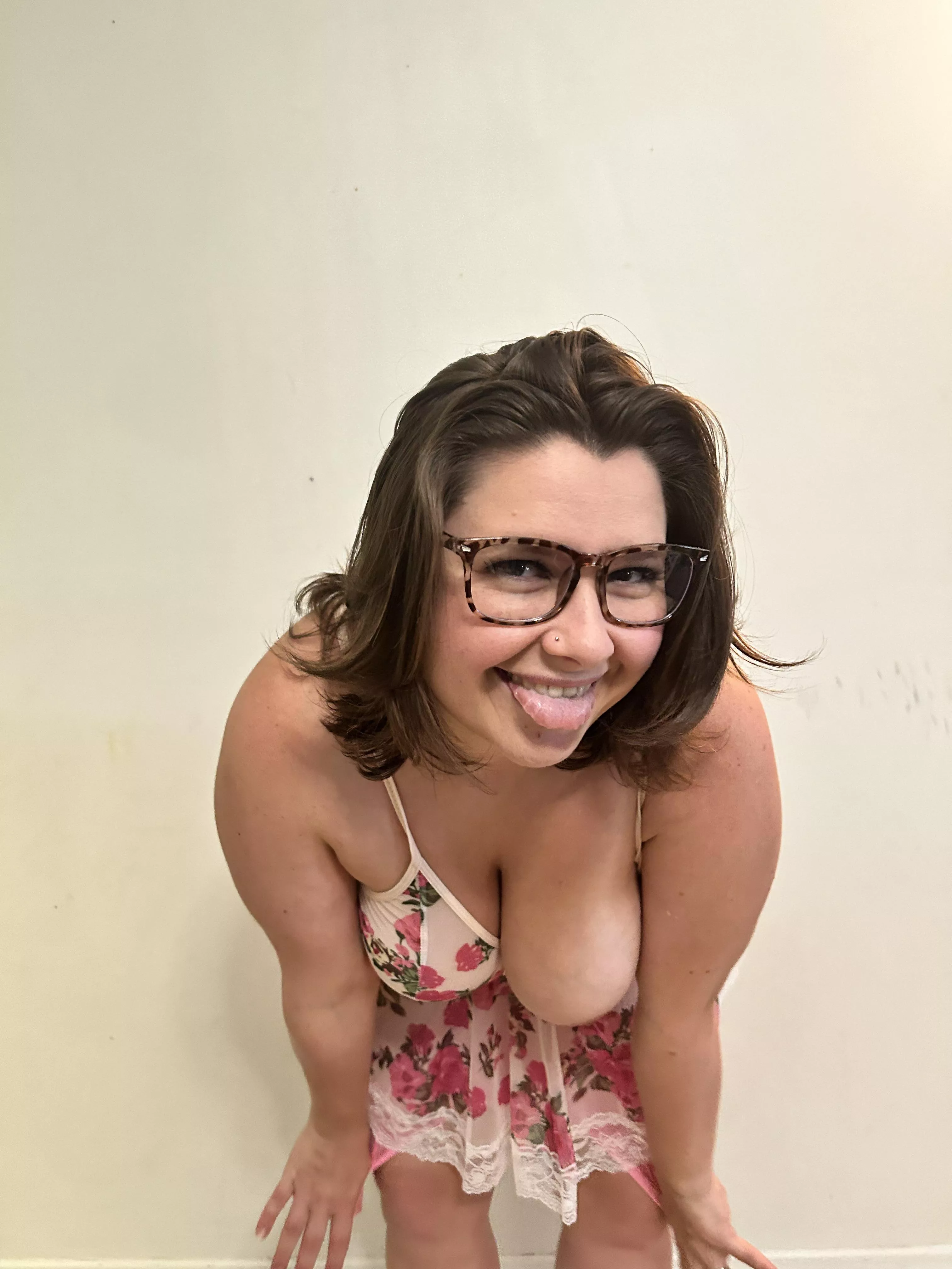 Was feeling cute and silly posted by Pixiefeet169