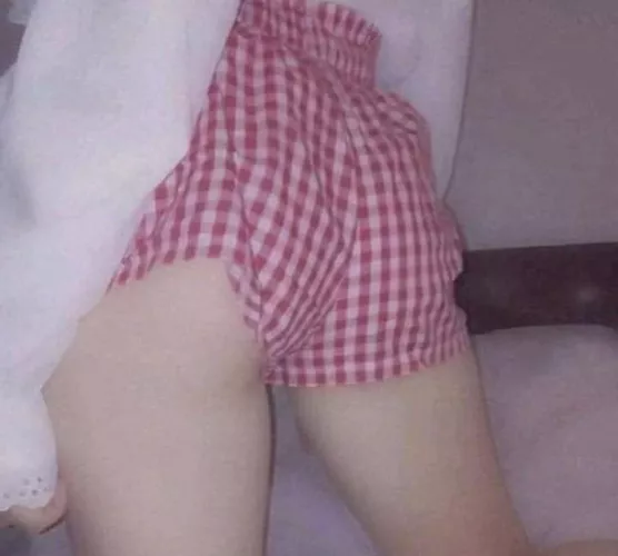 What do you think of my new shorts? by KitkatMonster22